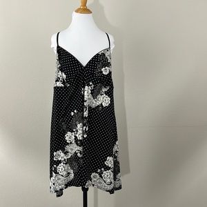 Secret Treasures womens black&white racer back nightgown